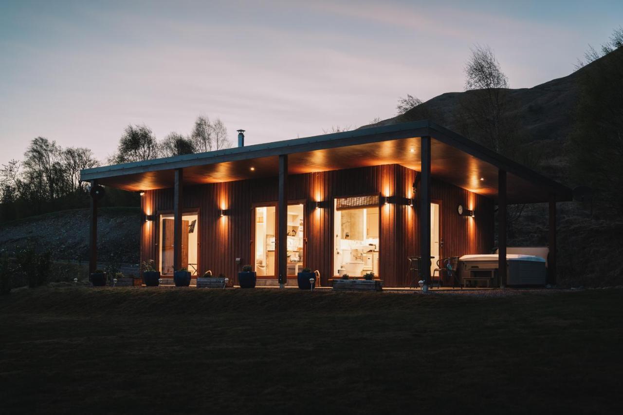Frances' Sketch Pad With Hot Tub Appartement Fort William Buitenkant foto
