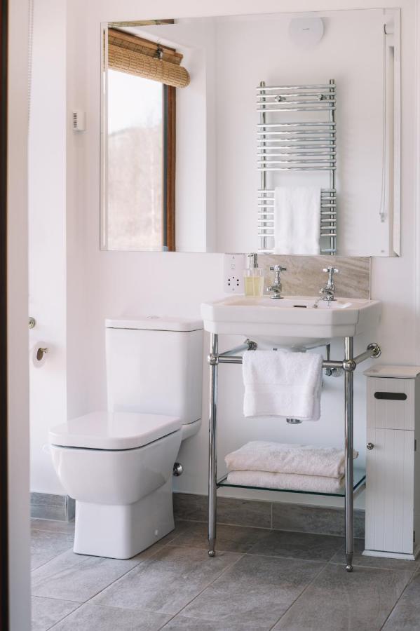 Frances' Sketch Pad With Hot Tub Appartement Fort William Buitenkant foto