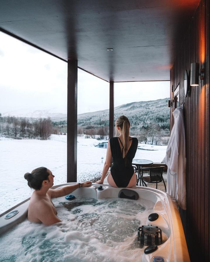 Frances' Sketch Pad With Hot Tub Appartement Fort William Buitenkant foto