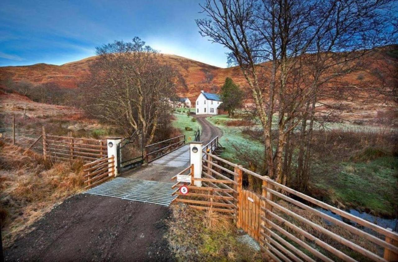 Frances' Sketch Pad With Hot Tub Appartement Fort William Buitenkant foto